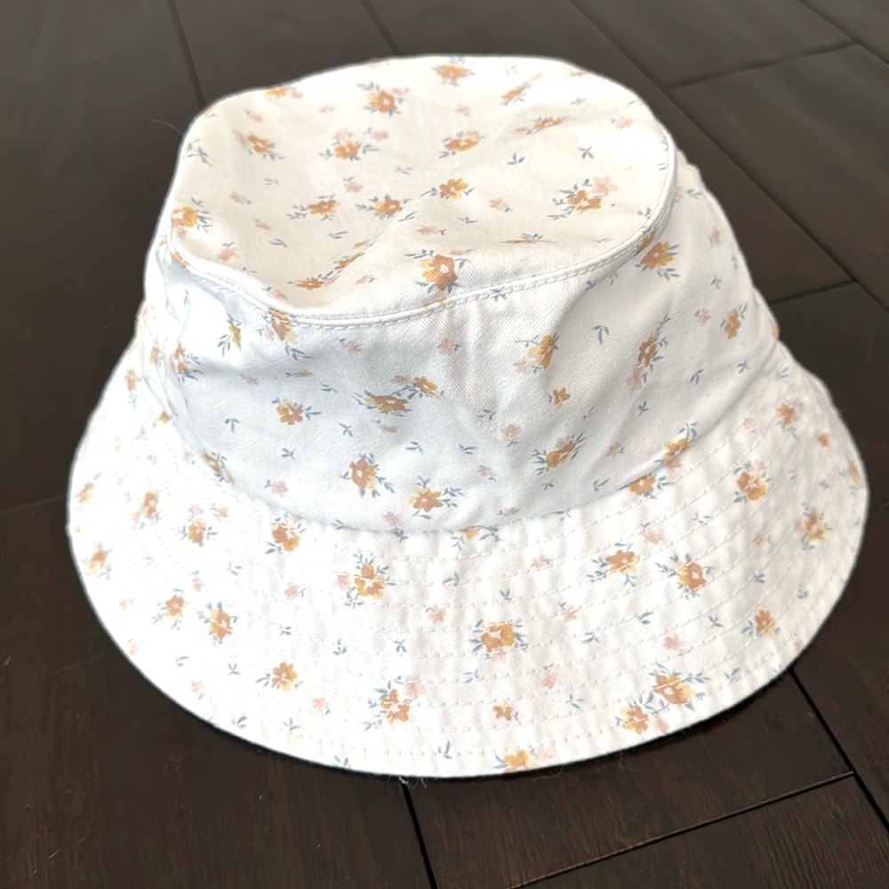 Billabong girls floral bucket hat